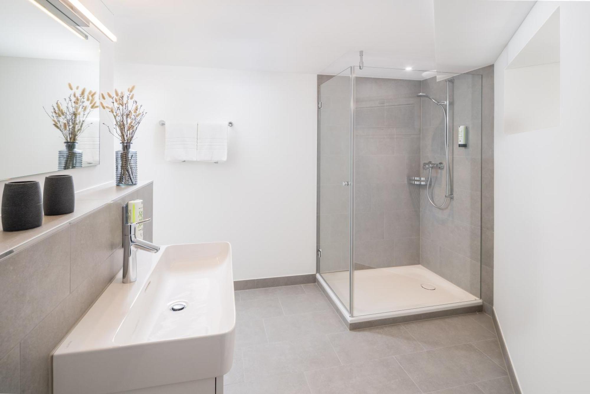 Neuro Campus Hotel Вицнау Екстериор снимка